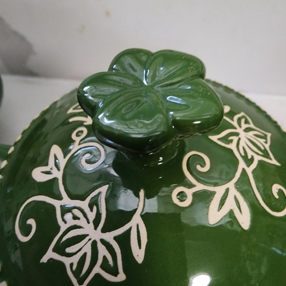 Temptations Green Floral Lace Ceramic Set of 3 - Picture 4 of 8
